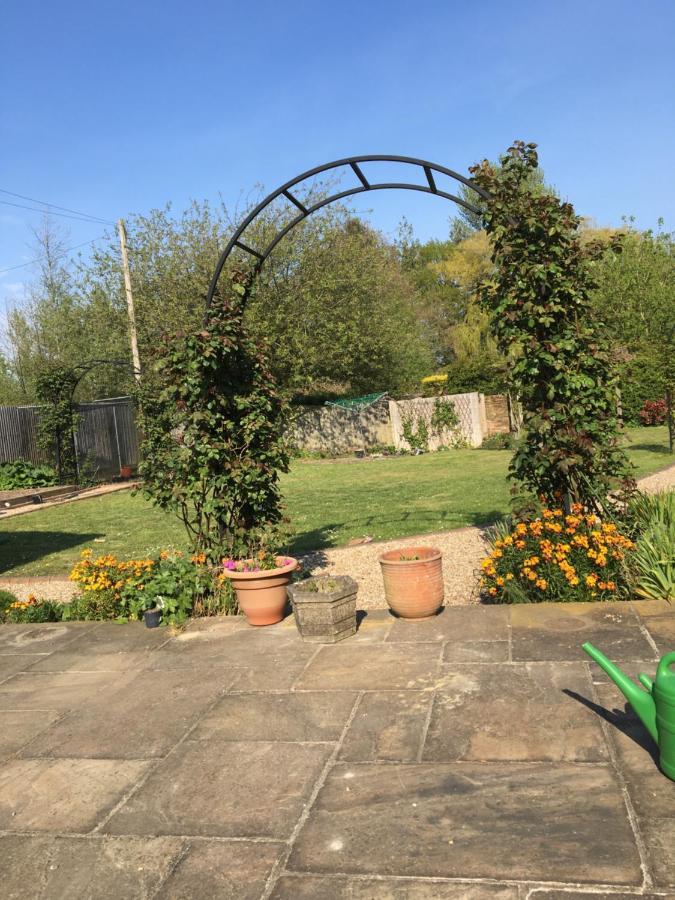 Little Orchard Cottage Canterbury Bagian luar foto